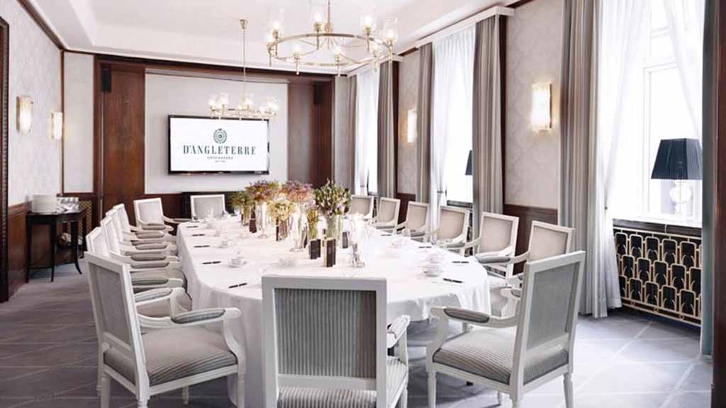 The salon at Hotel d'Angleterre