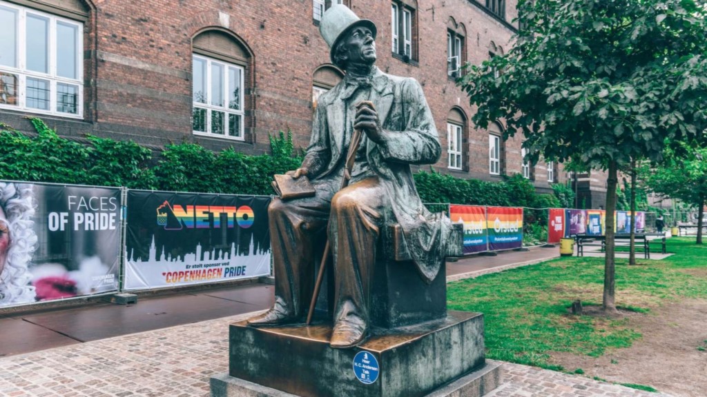 The Statue of H.C. Andersen at the City Square, Statue