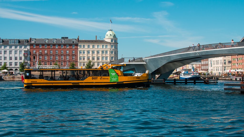regering Panter Savvy The Harbour Bus | See Copenhagen from the water