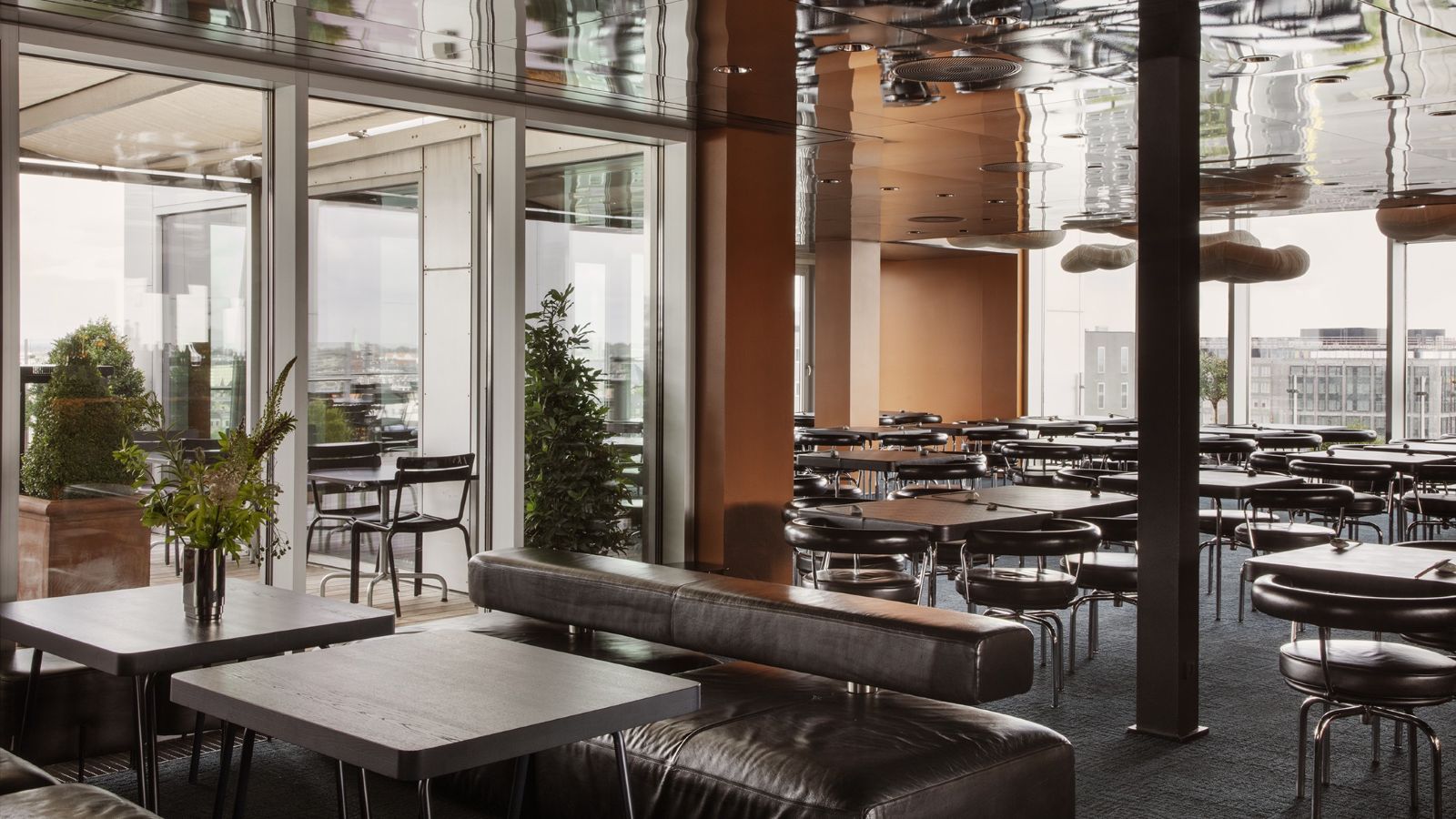 Sticks'n'Sushi Tivoli Hotel