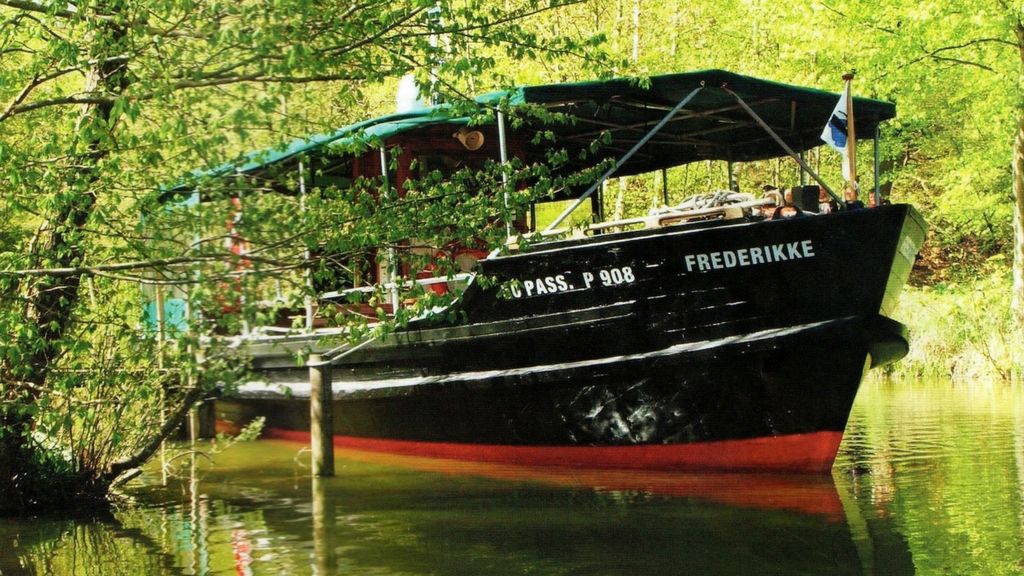 Experience Denmark’s Largest Lake, Arresø, with 'M/S Frederikke'