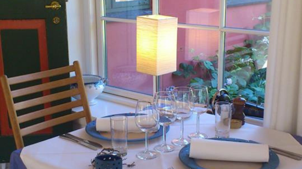 Restaurant Tinggården - Gourmet and delicious wines in idyllic surroundings