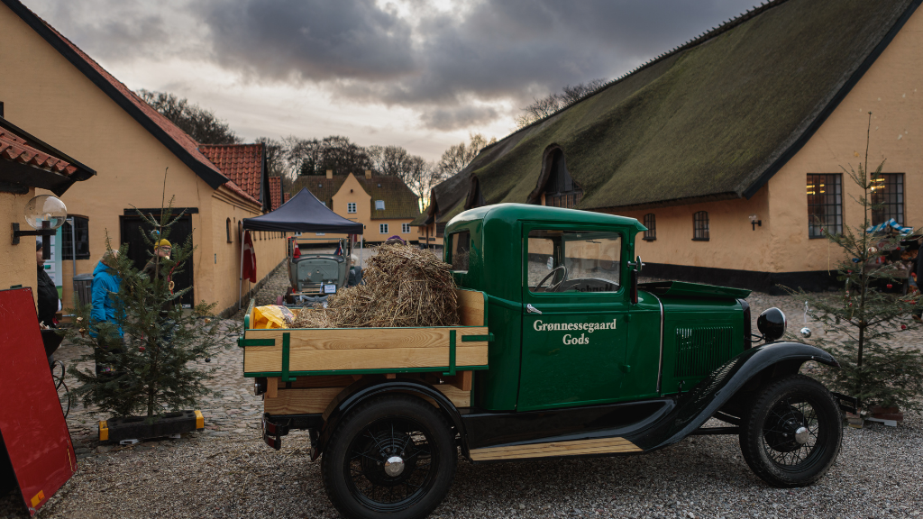 Experience the Christmas Magic at Grønnessegaard Manor’s Christmas Market