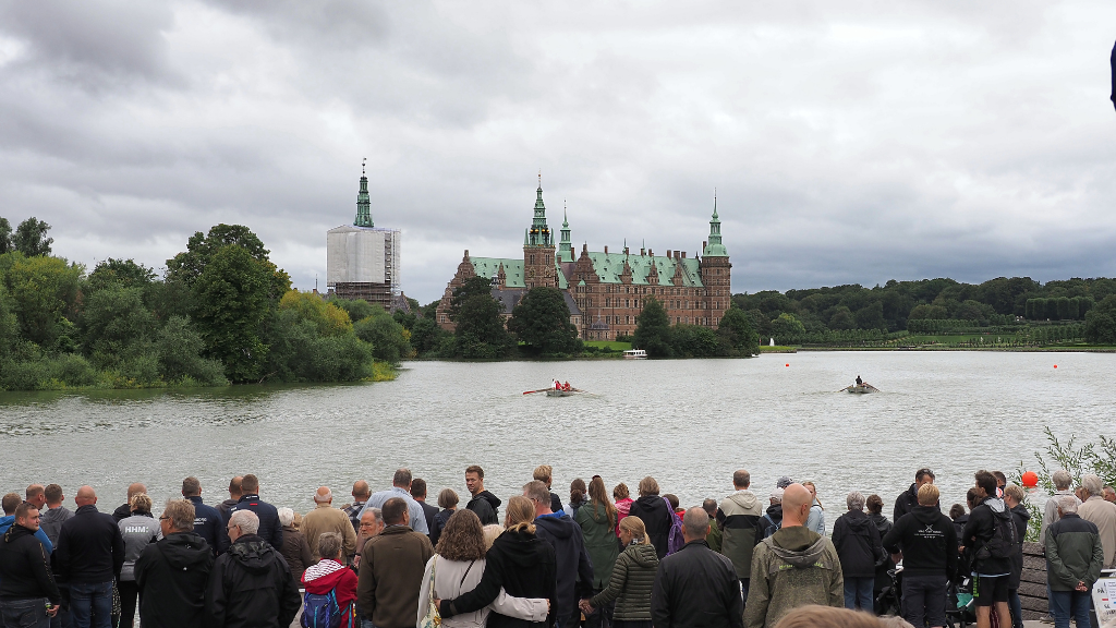 Hillerød Slotssø Days & Denmark's Most Beautiful Longboat Regatta