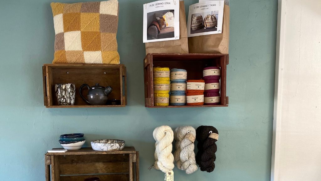  Byaasgaard - Local farm shop and nature camping