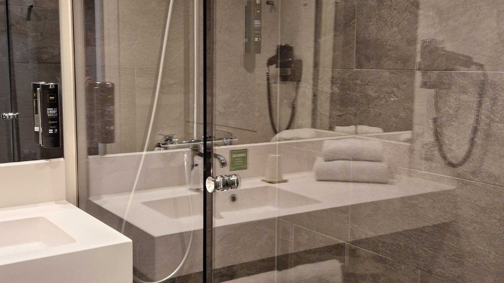 Four Points Flex by Sheraton Hillerød - Comfortable accommodation with Frederiksborg Castle as a neighbour