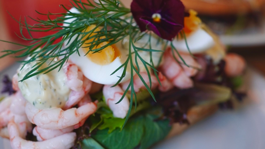 Smørrebrød at Kontoret – Coffee & Wine in Gilleleje