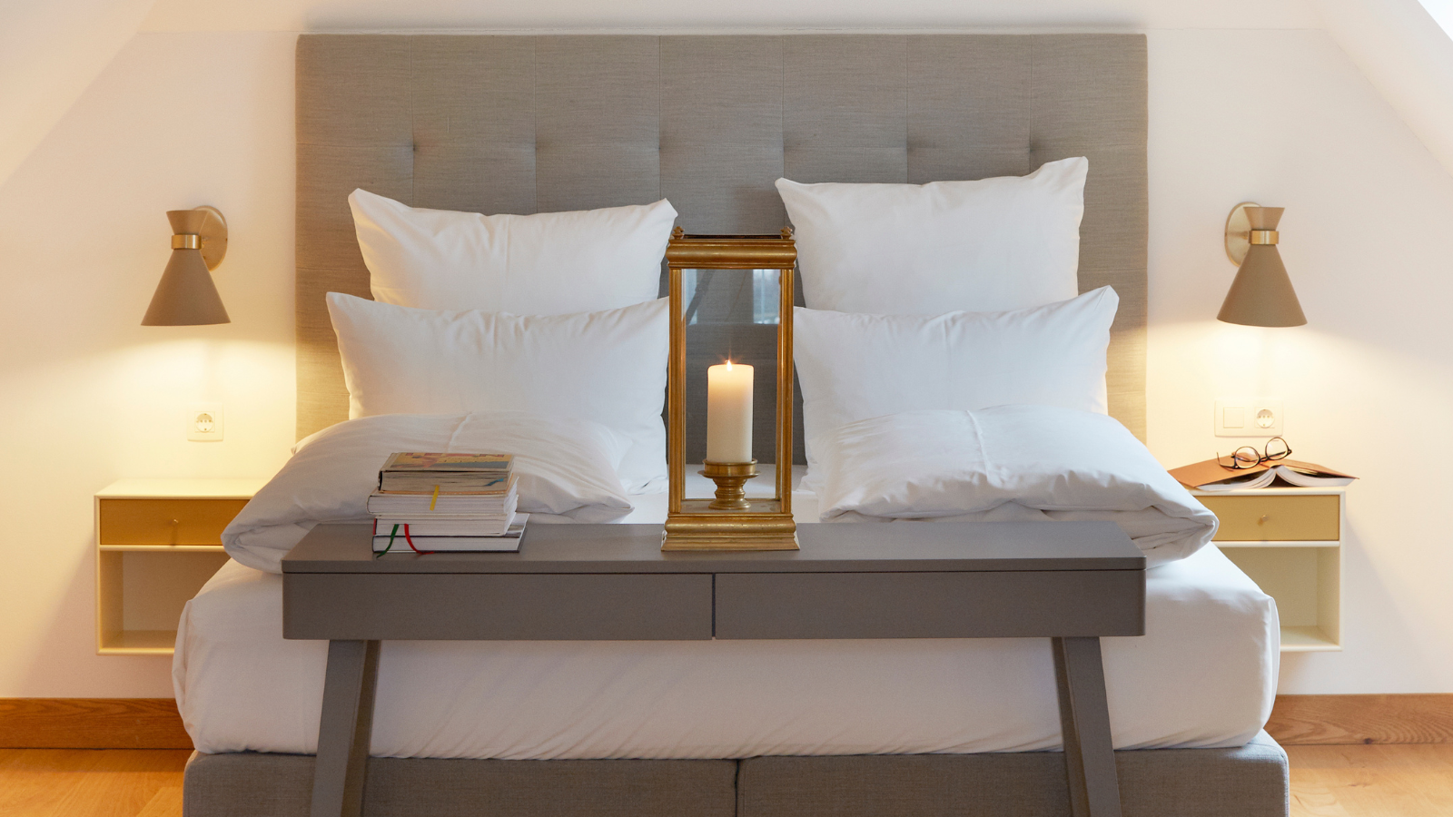 One of Hôtel de Ville's rooms