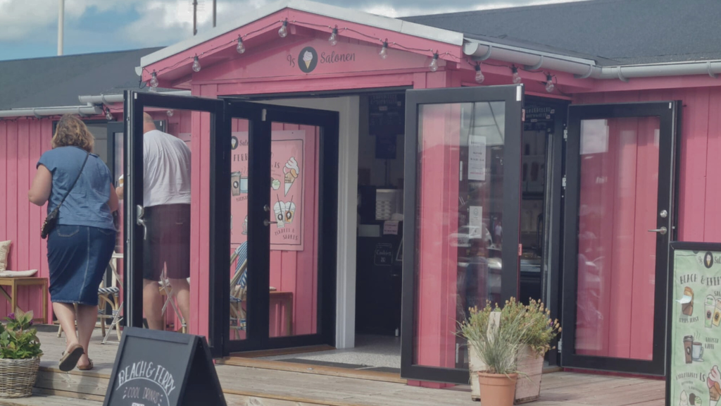 Is Salonen at Hundested Harbour