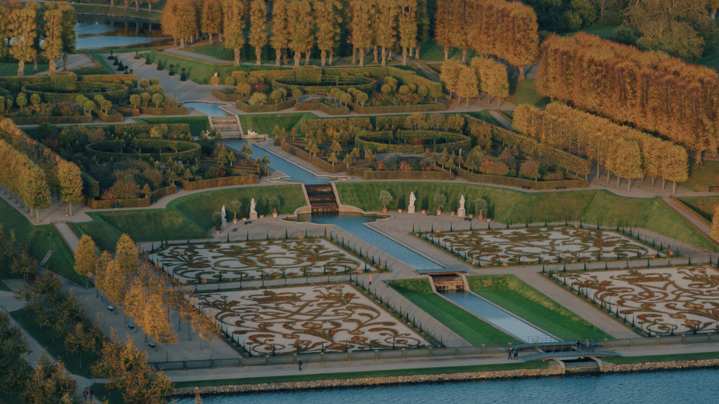 Frederiksborg Castle Garden
