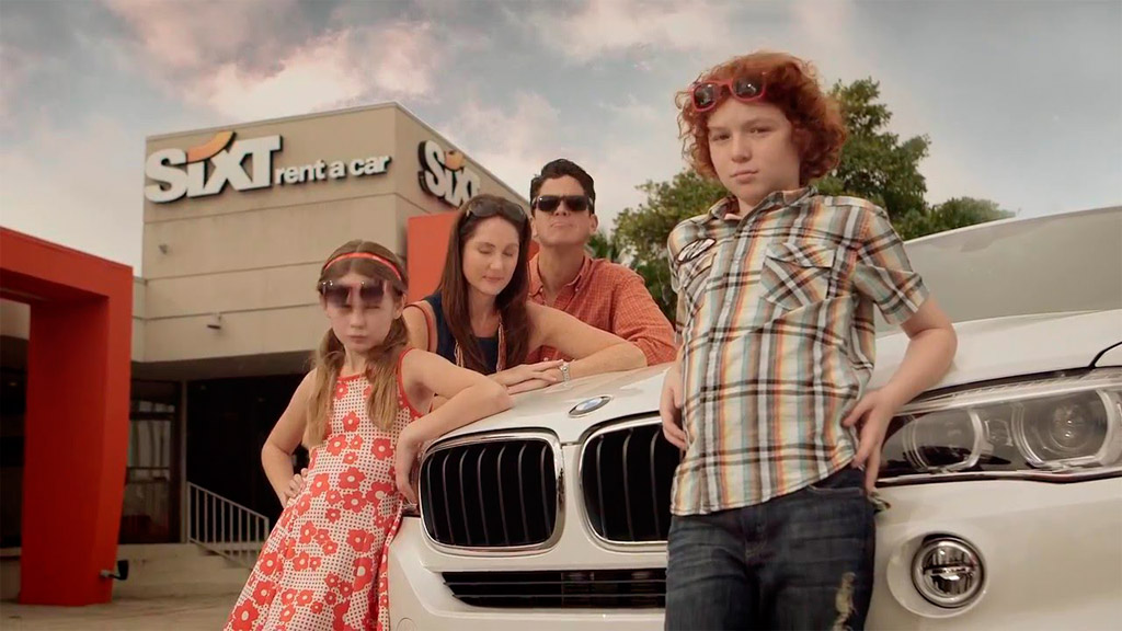 Sixt - Family by car