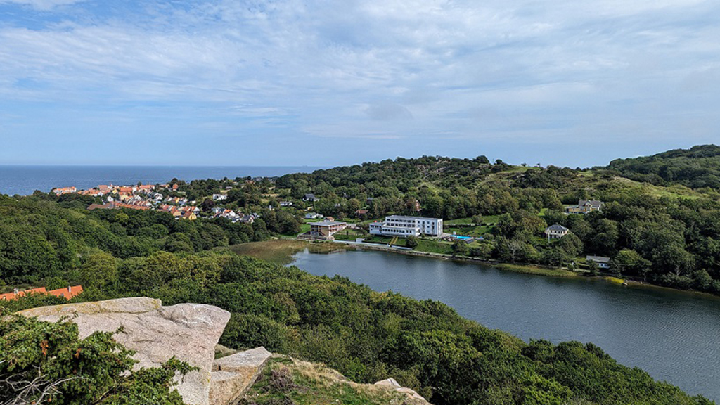 Blick auf das Hotel Hammersø