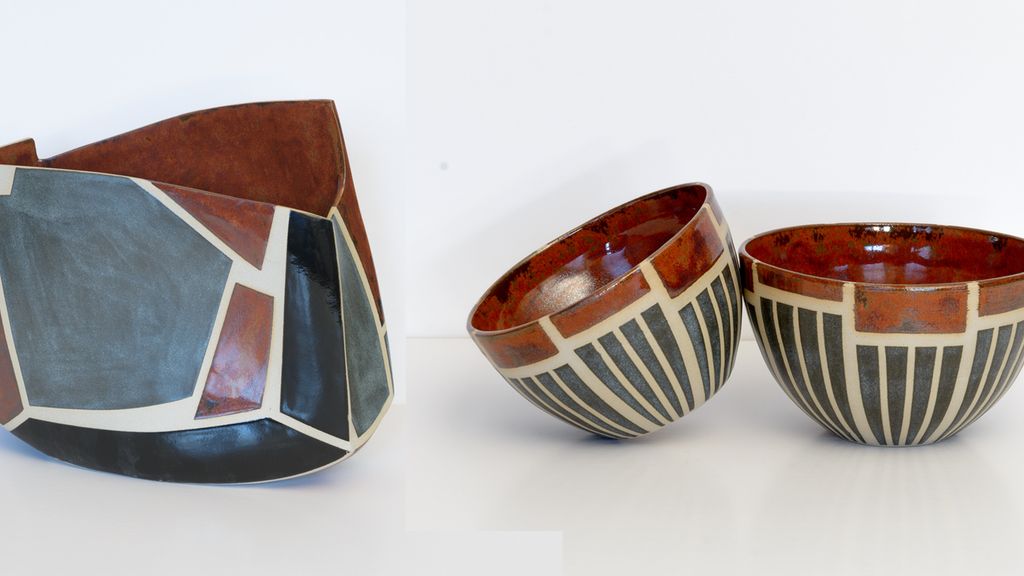 Krakeleret krukke, to vaser og en lågkrukke