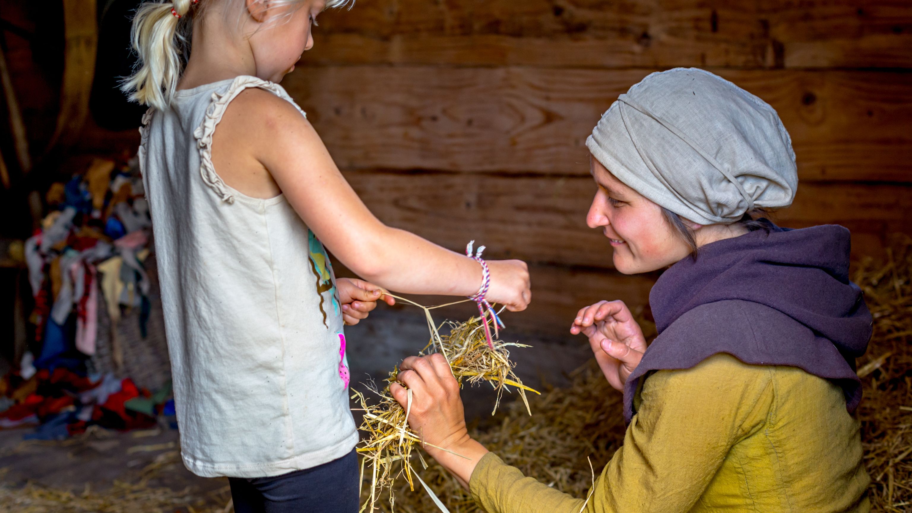 Halmværksted på Bornholms Middelaldercenter