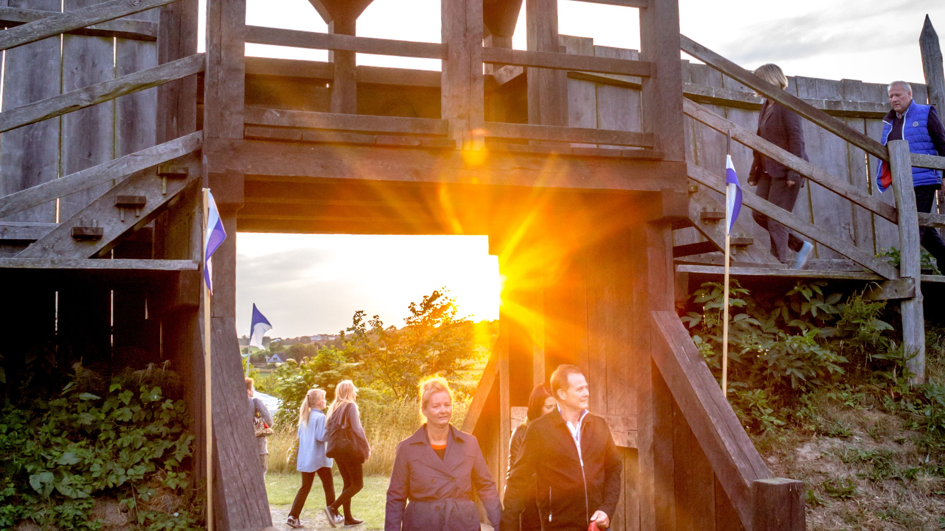 Aftensol på Stormandsgården på Bornholms Middelaldercenter