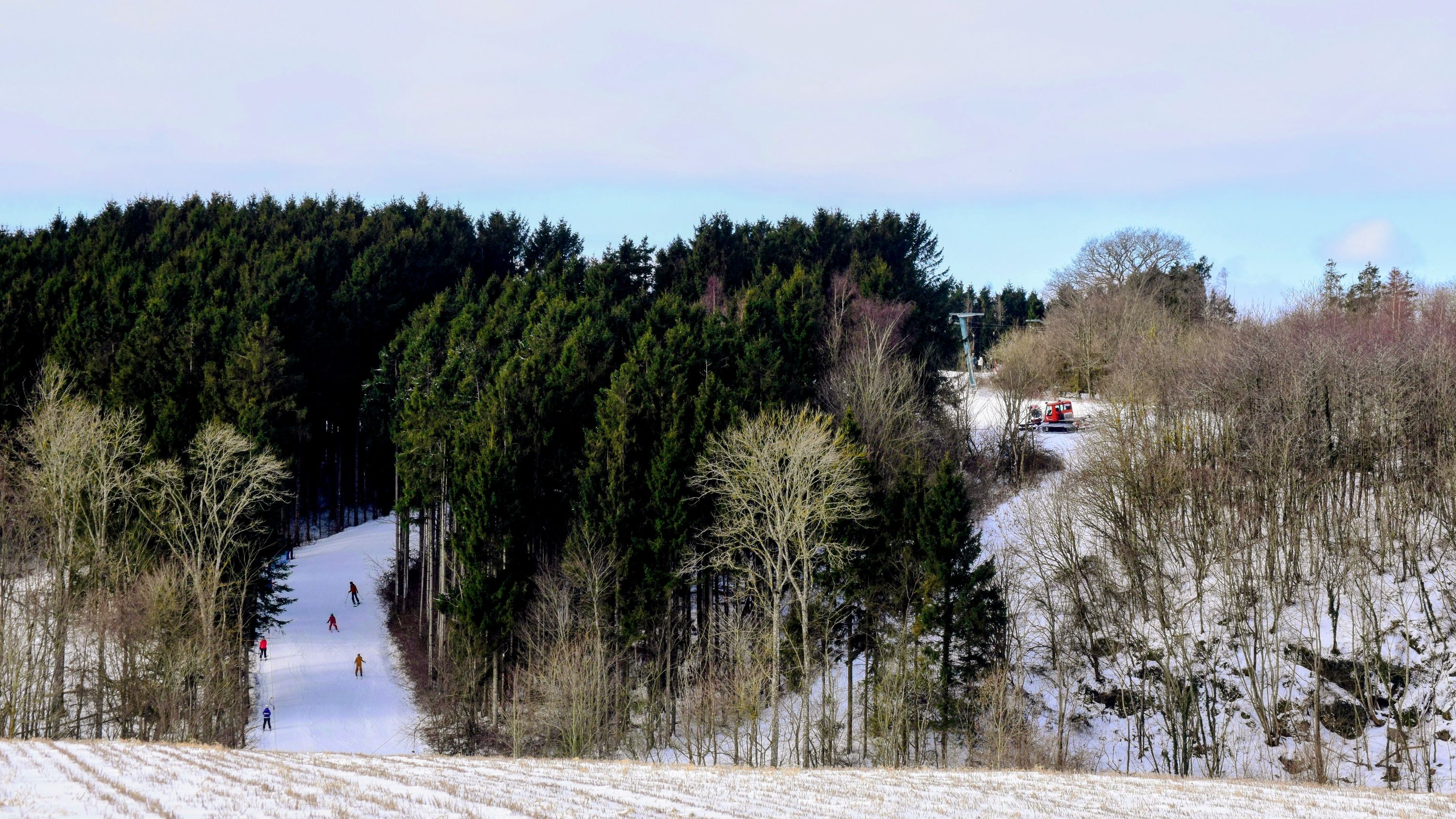 Skibakke, 3 pister og to lifte