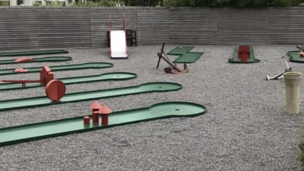 Røgeriets minigolfbane