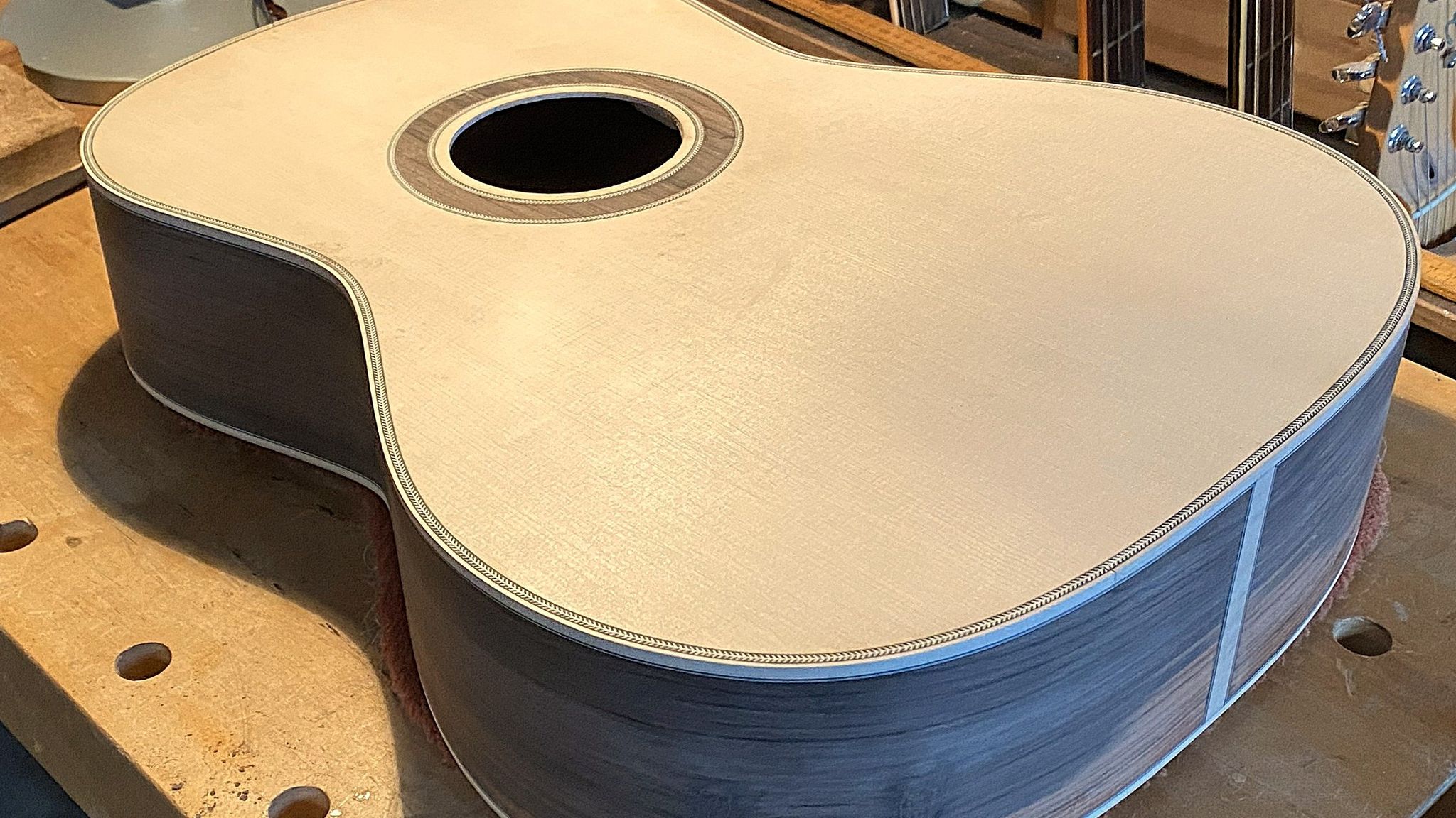 Bondo Guitars