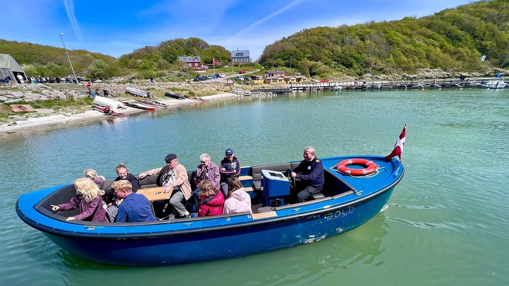 Guidet tur i elektrisk både fra Hammerhaven og Svaneke Havn