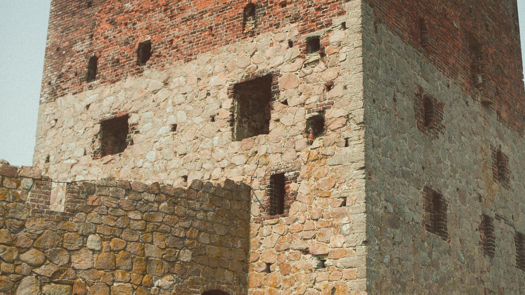 Skoleklasse på Hammershus - Historisk formidling med Bornholms Middelaldercenter