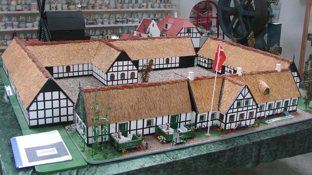 Model af den oprindelige Loftgård i Østerlars