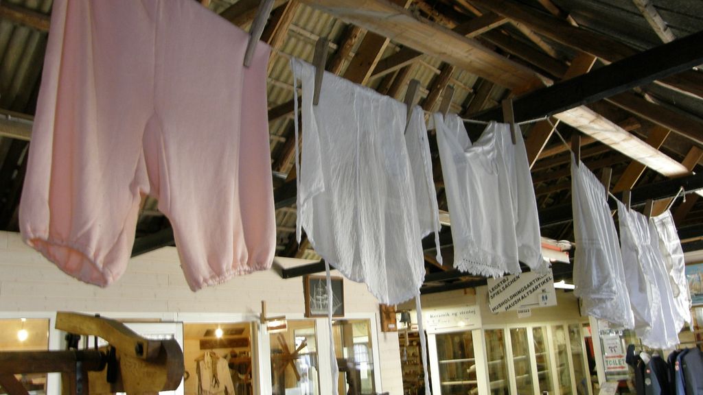 Gammelt undertøj til tørre