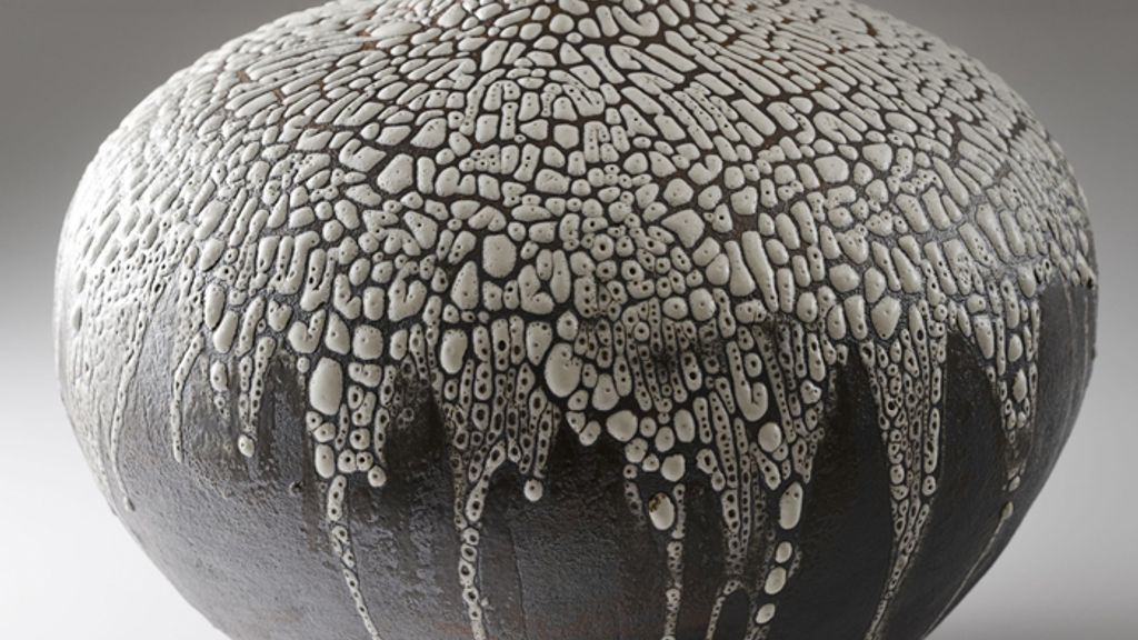 Modelleret krukke, Eva Brandt