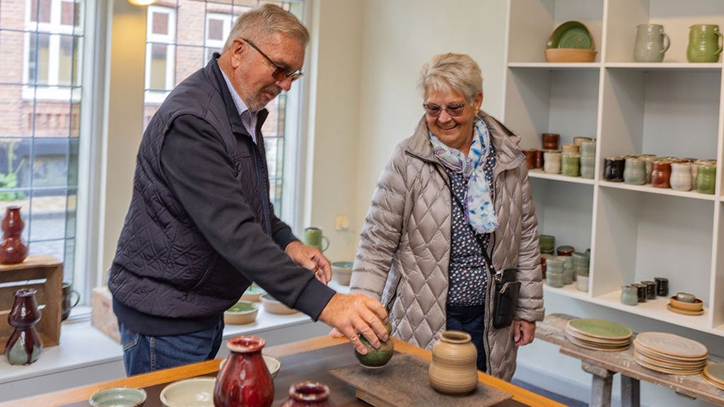 I vores butik kan du købe den flotte keramik