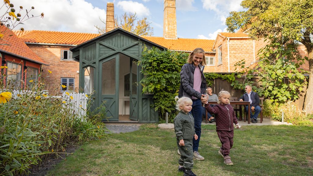 Den gamle fabrikhave på Hjorths Fabrik, indbyder til et hvil
