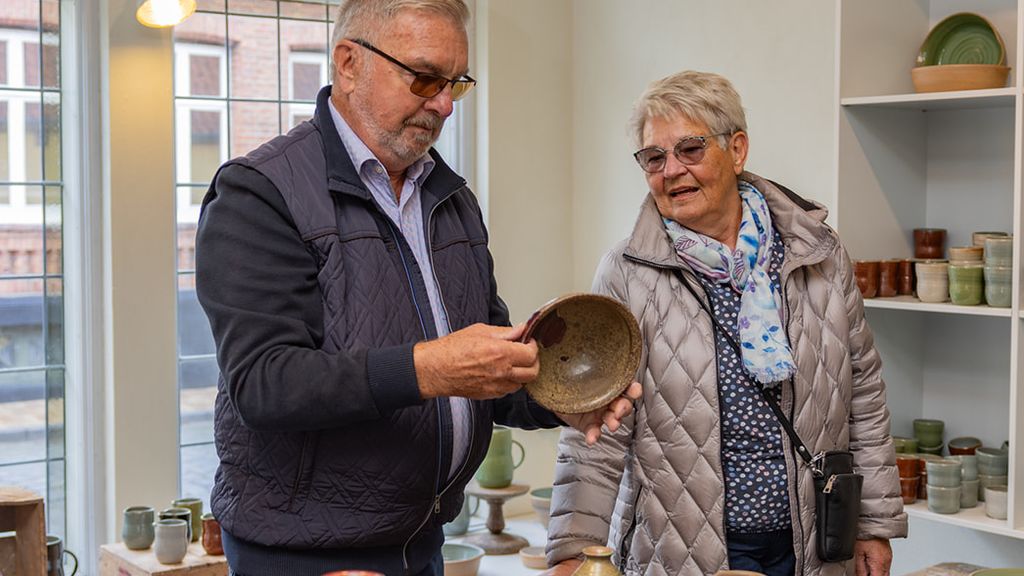 I vores butik kan du købe den flotte keramik