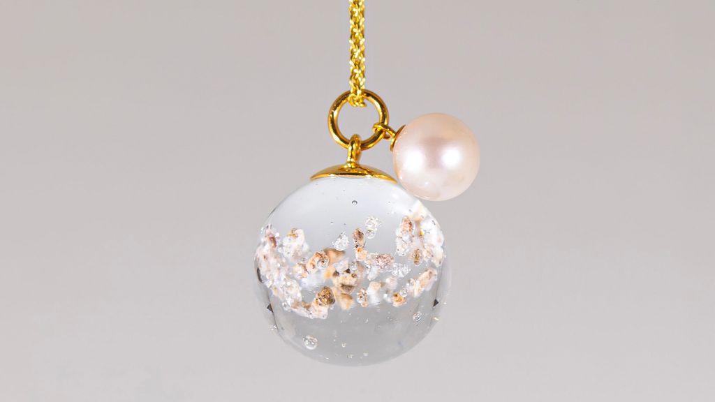 Bornholmerperlen med ferskvandsperle