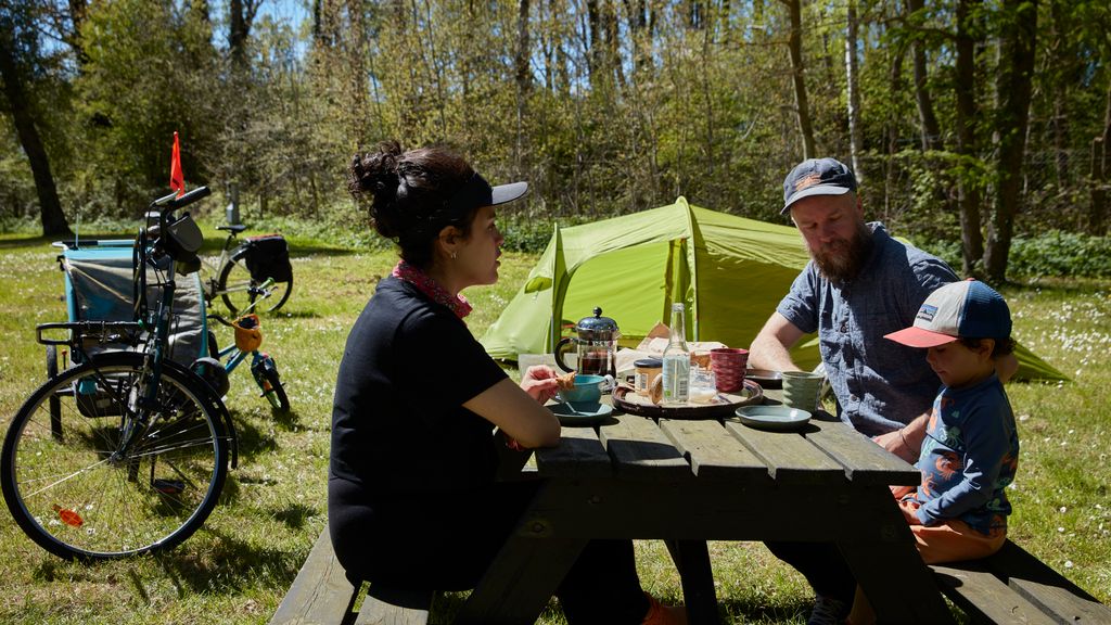 Teltferie i skovbrynet