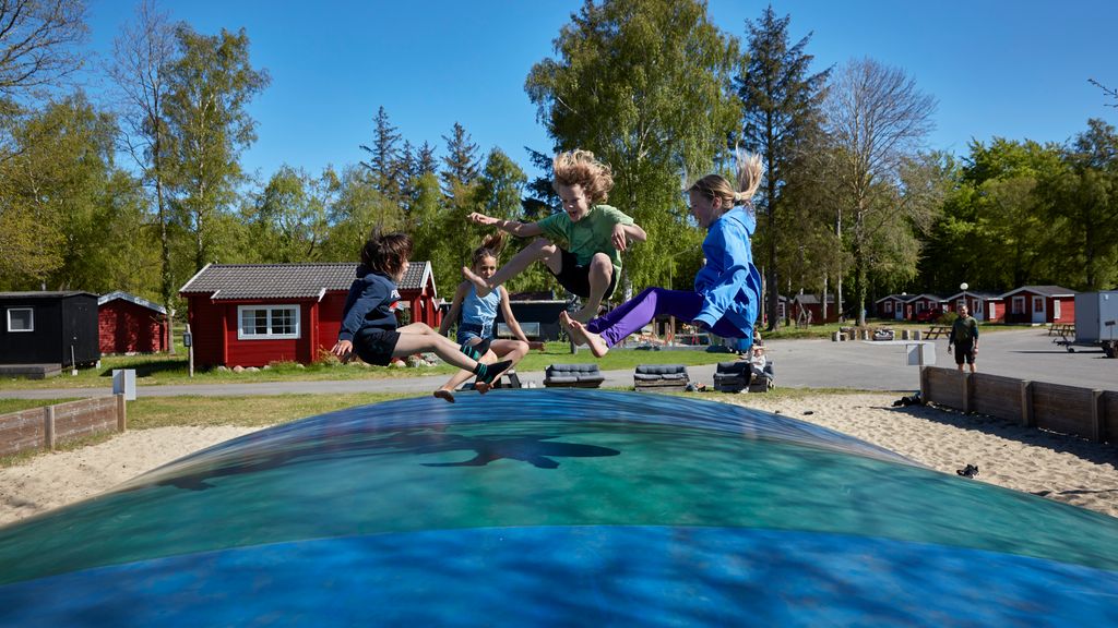 Hoppeglade børn på Nordskoven