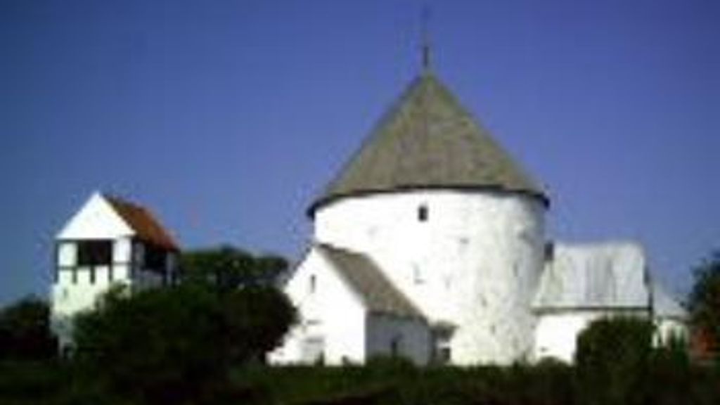 Nylars round church