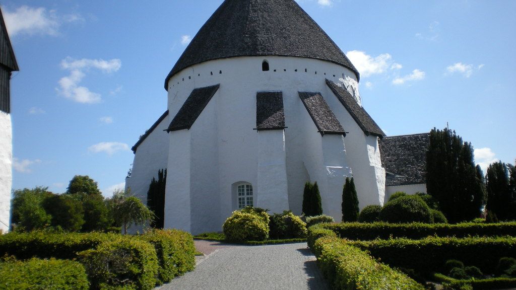 Østerlars kirke - Østerlars rundkirke