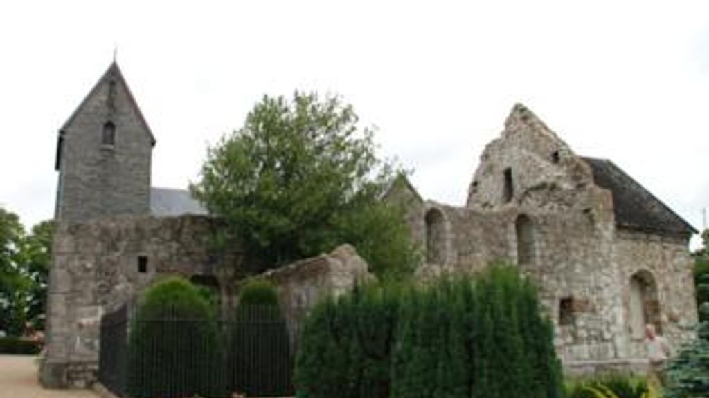 Østermarie Kirkeruin