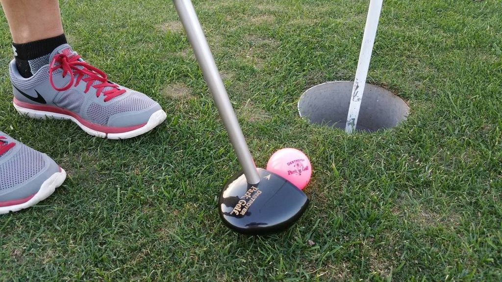 Familiegolf og Kunst med arbejdende Kunstner, Jannice Kinnear. Samt Parkgolf, Fodboldgolf, Minigolf, Swingolf.