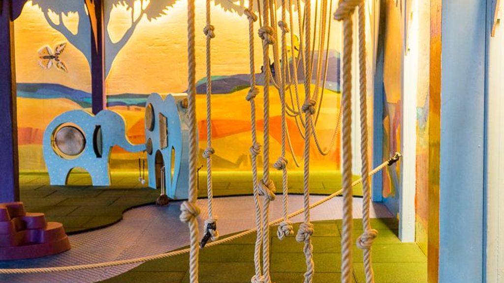 Værftet - Indendørs skate-hal, legeland og café