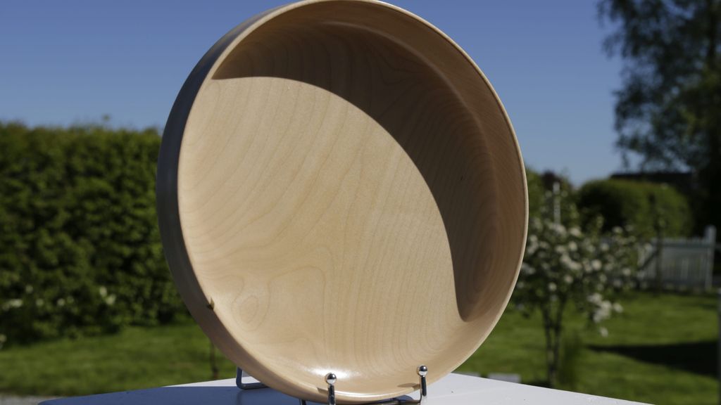 Kunst i haven: stor skål