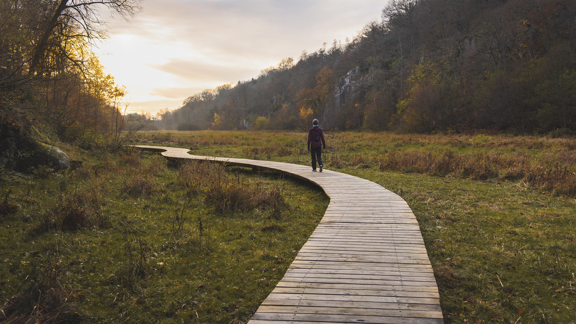 Woman on the Ekkodalstien Trail