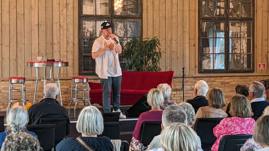 Konference og mødercenter, selskabslokale