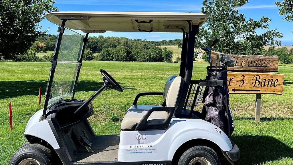 Birkelund – Ferielejligheder ved Gudhjem Golfklub