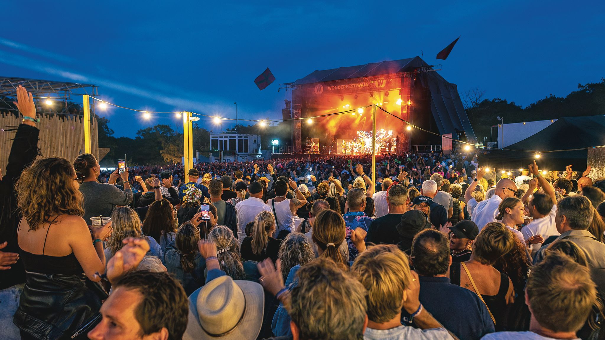 Aftenstemning på Wonderfestiwall