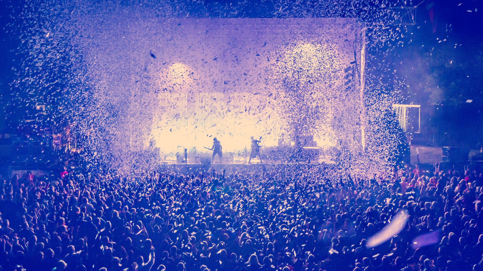 Konfetti på Wonderfestiwall