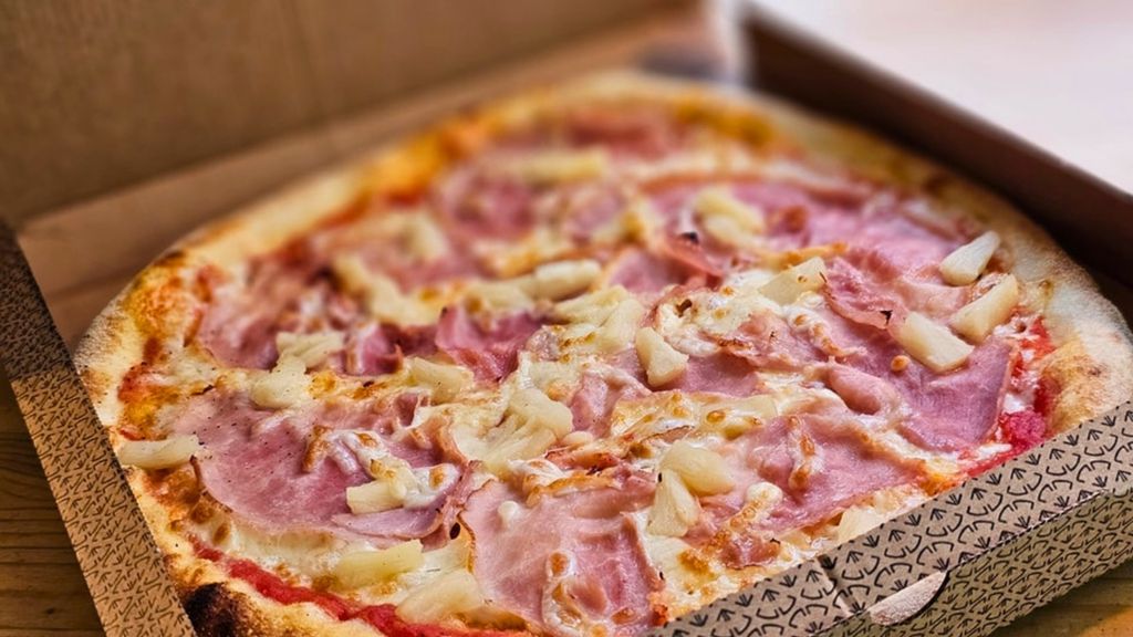 Pizza Hawaii med bacon