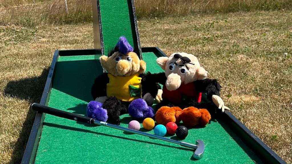 Trolde på minigolf