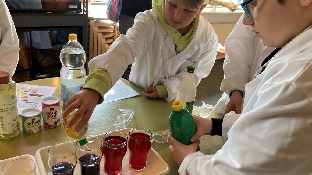 ScienceKlubben: Science eksperimenter i laboratoriet