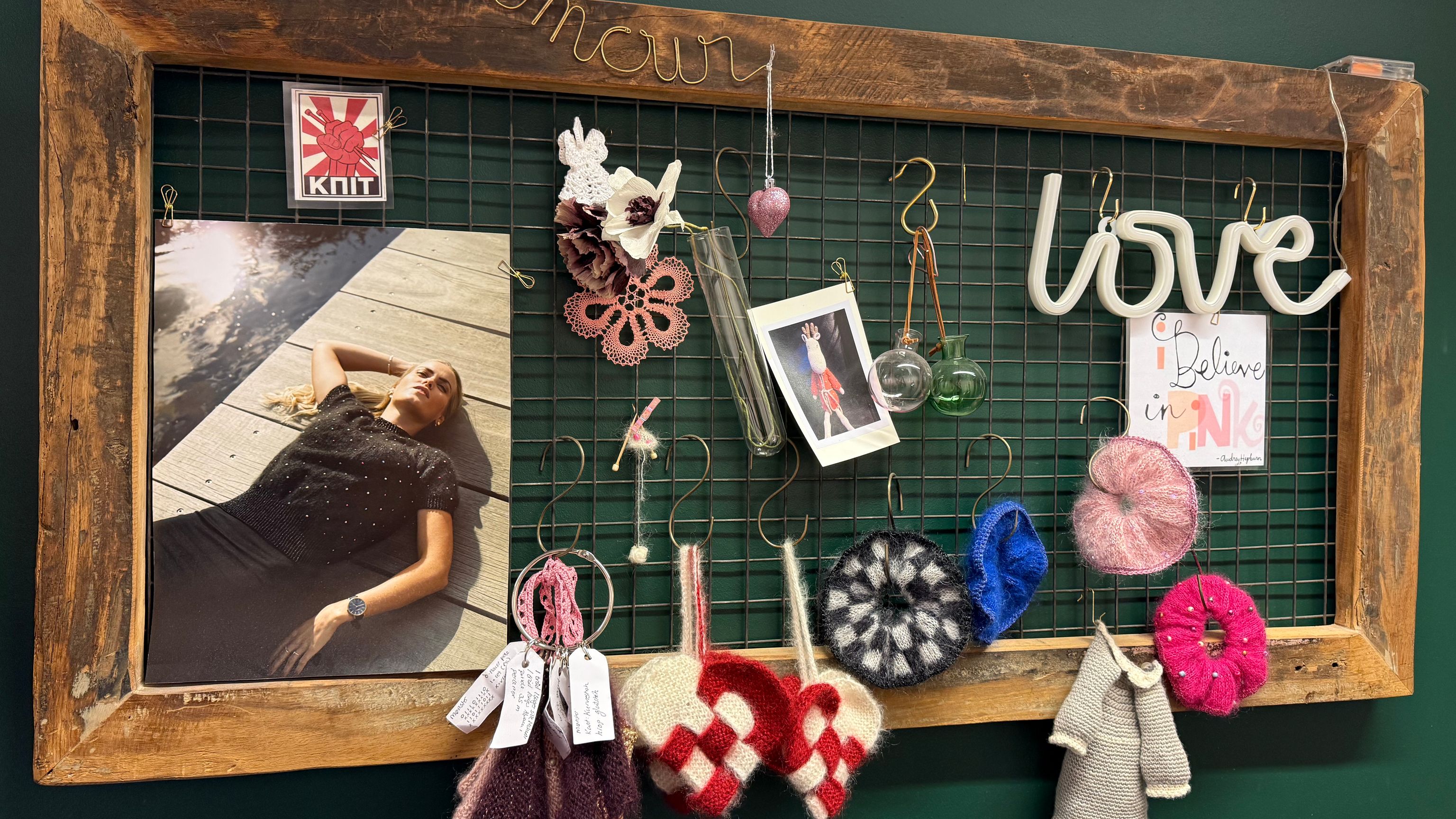 Henius Knitwear