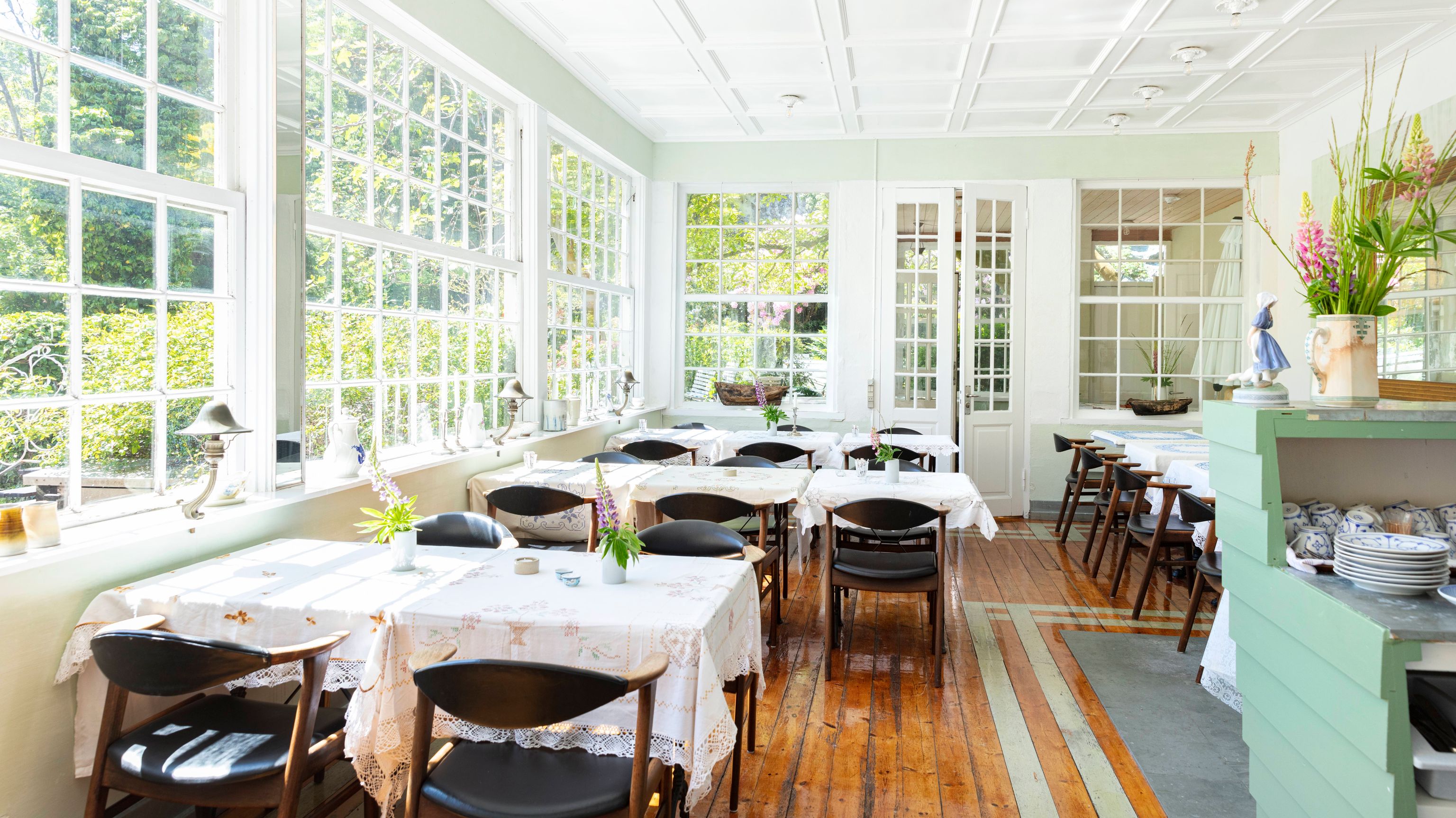 Breakfast Room