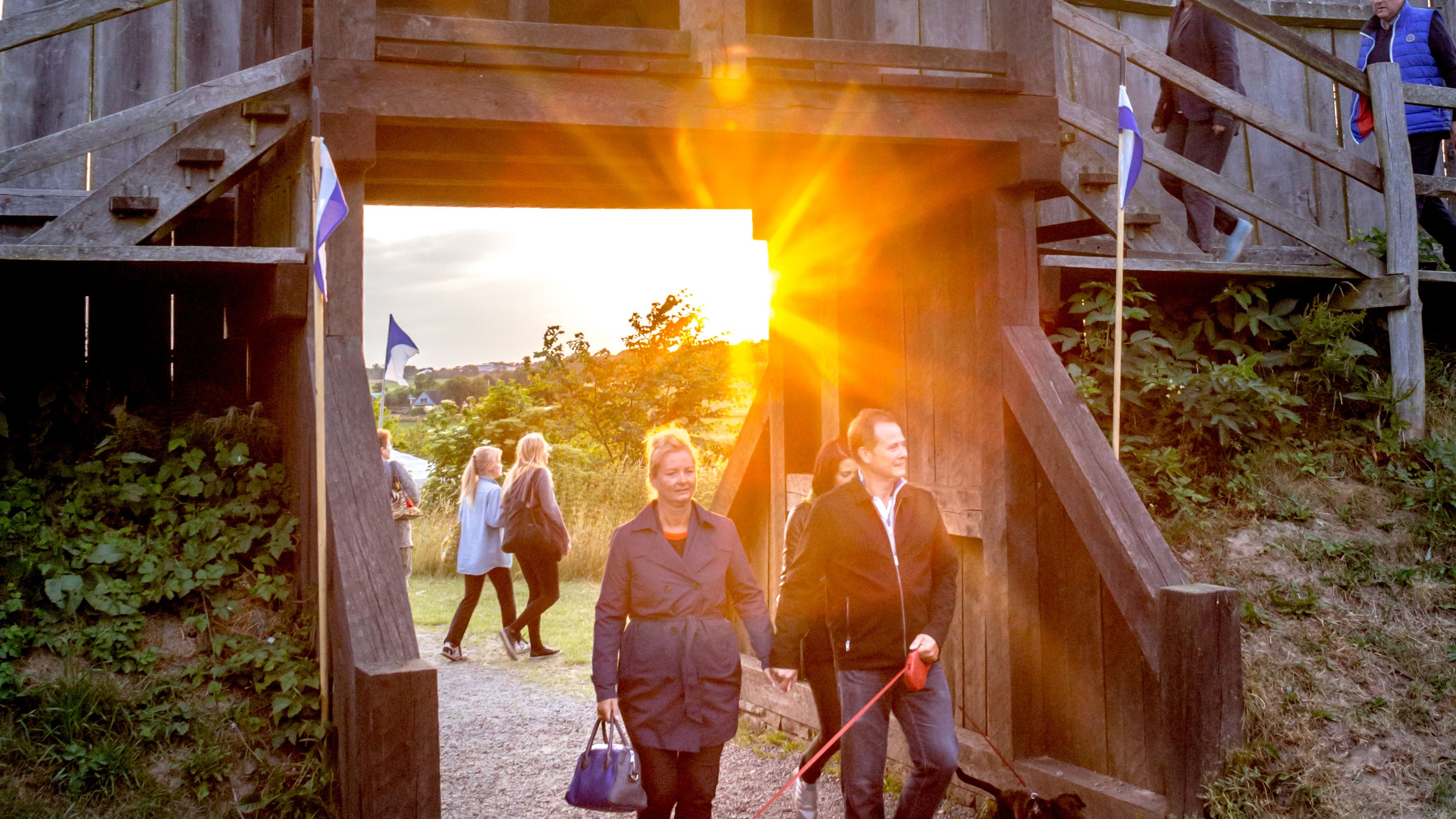 Aftensol på Stormandsgården på Bornholms Middelaldercenter